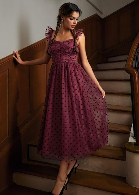 flattering-outfit-formula-pear-body-shape