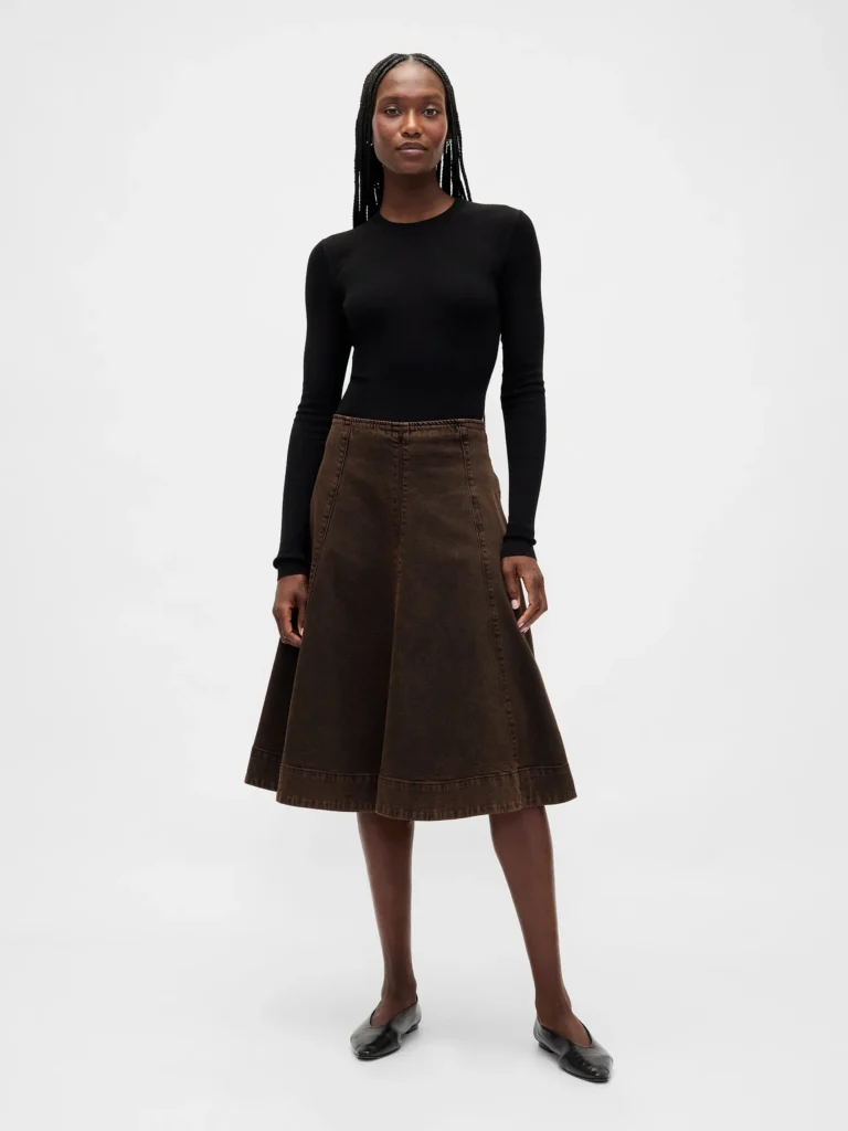 Mid-rise A-line midi skirt