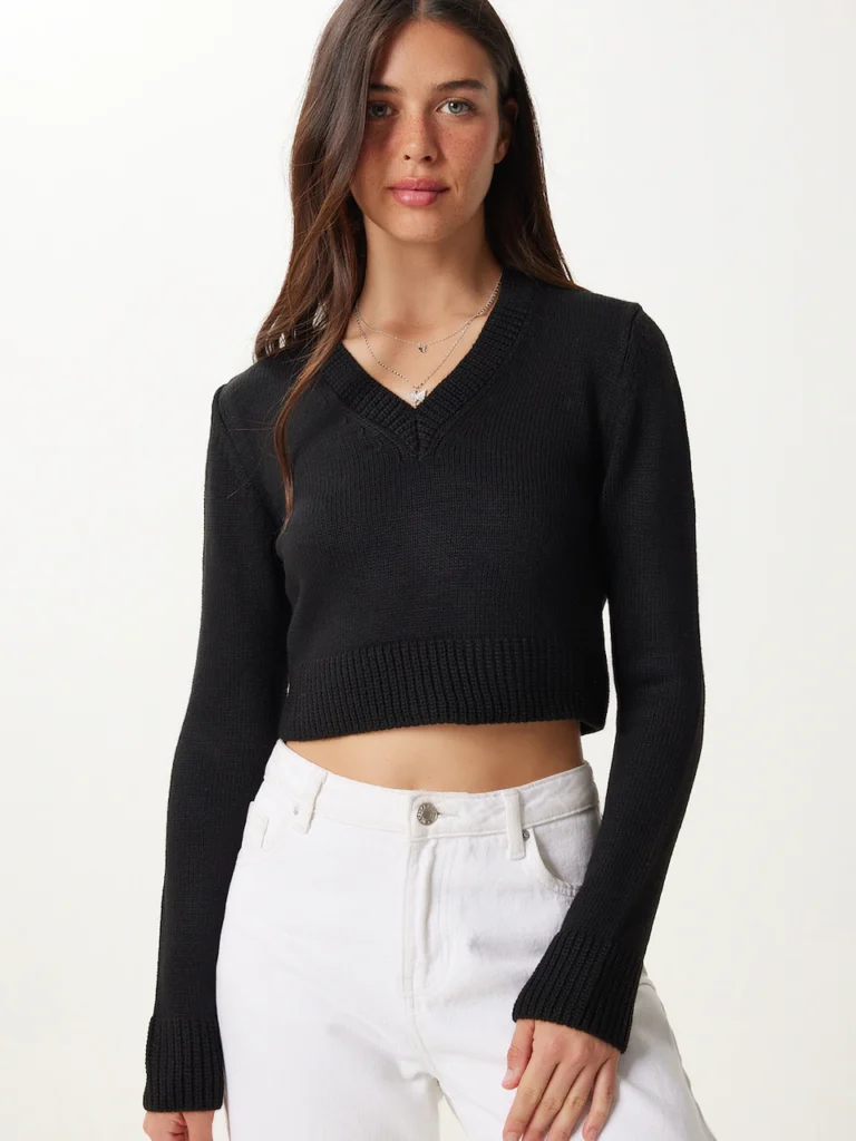 Cropped V-neck top